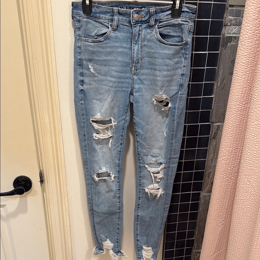 American Eagle Skinny Distressed Blue Jeans